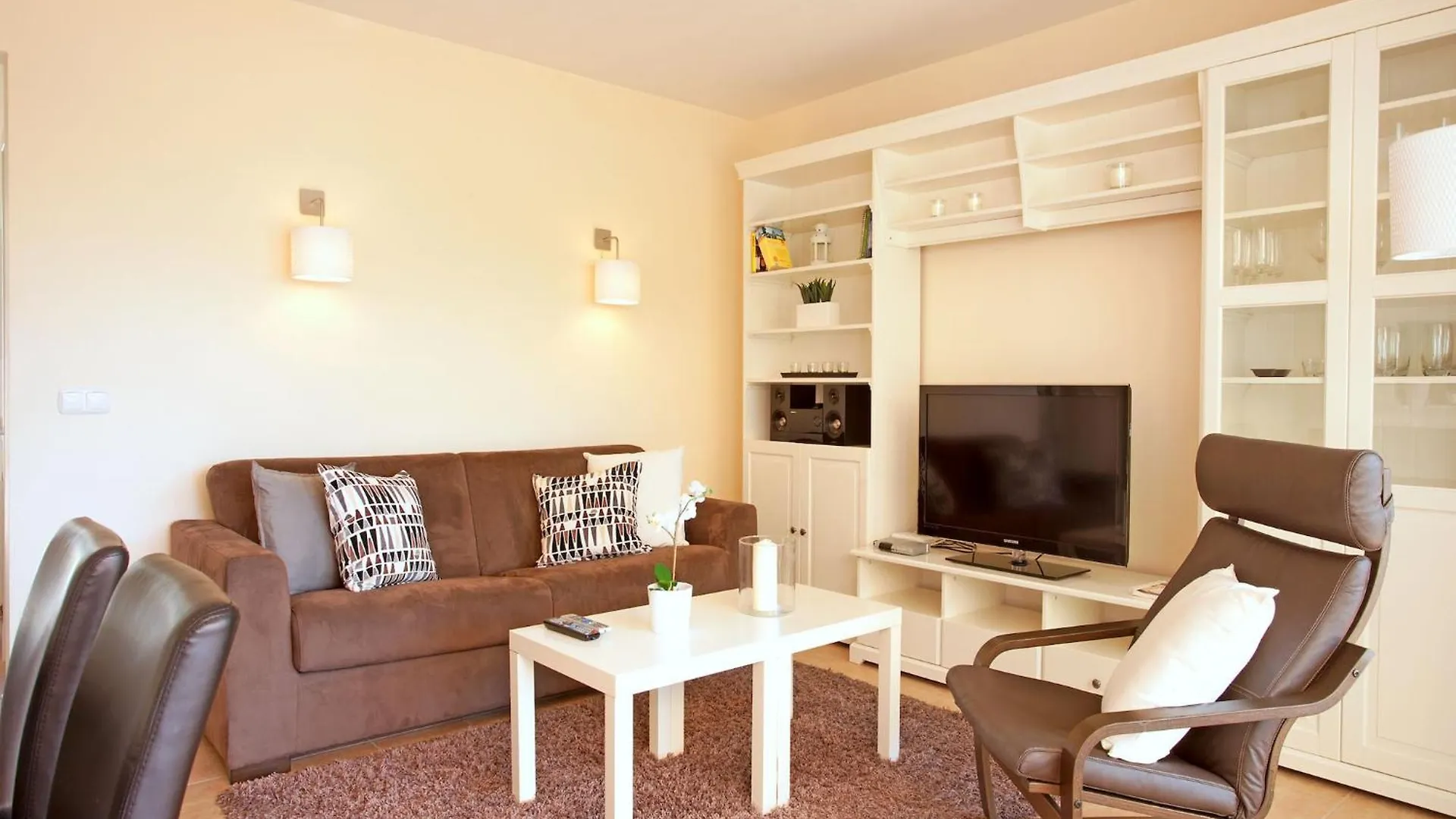 Beautiful Villa In Nature Marbella