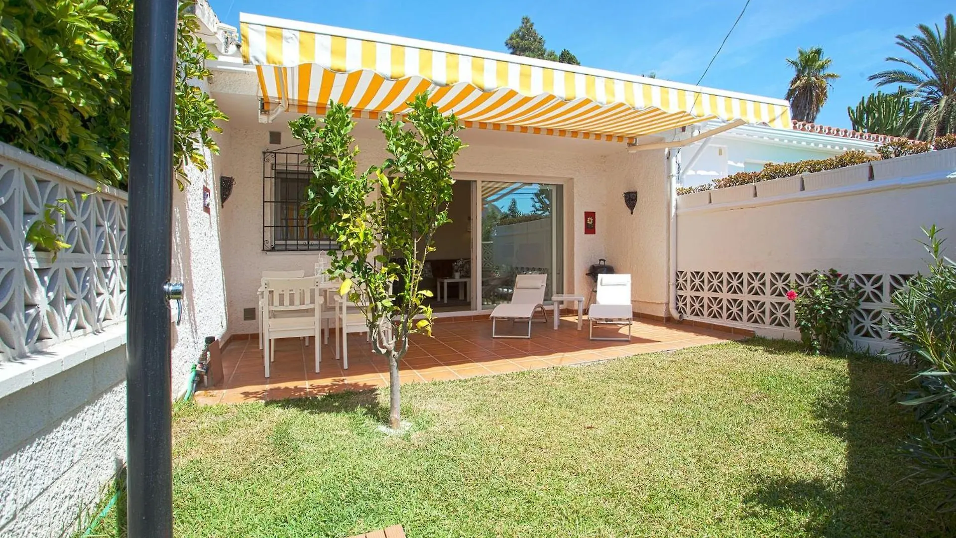 Beautiful Villa In Nature Marbella 0*,